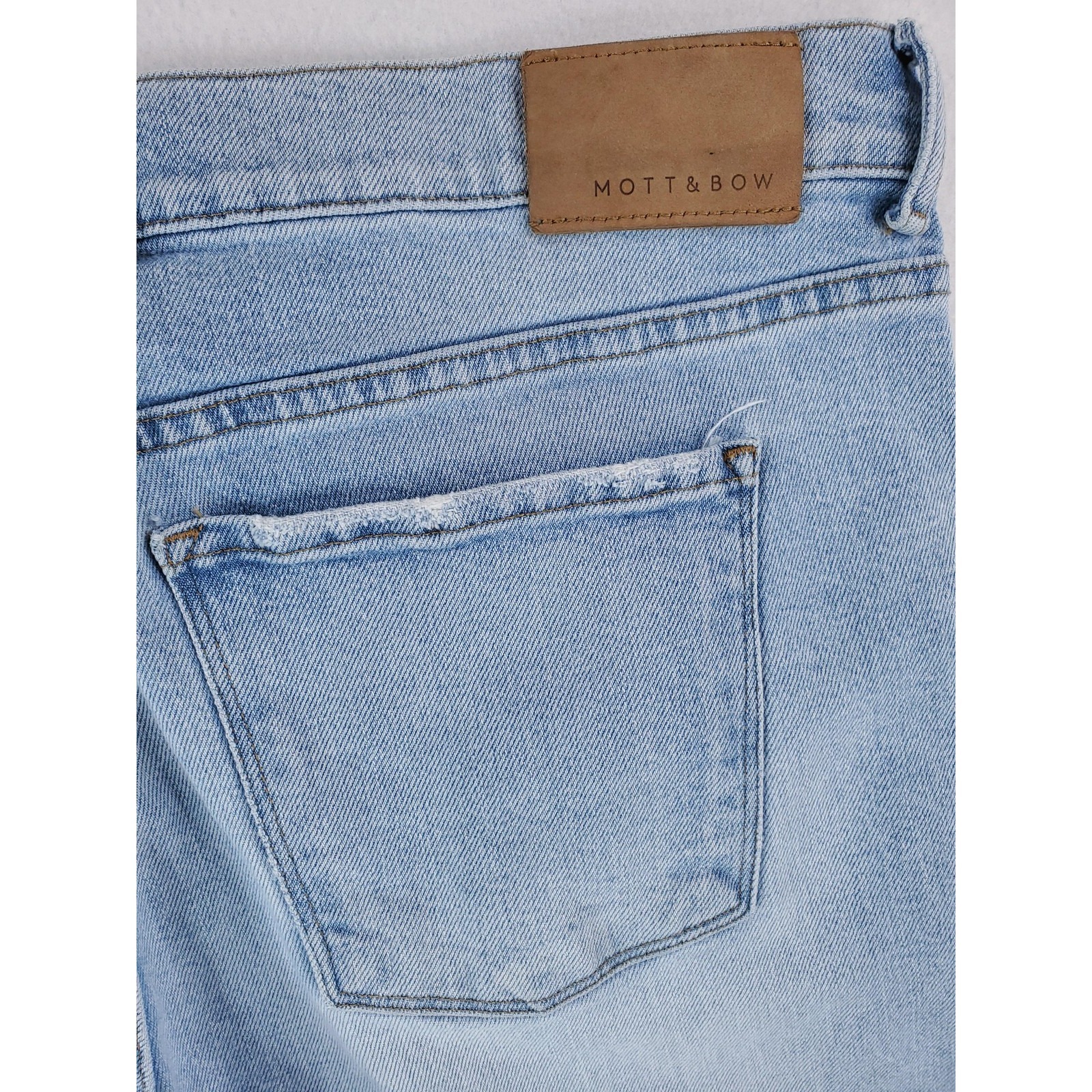 Mott & Bow Jeans Mens 38x32 Light Blue Denim Slim Fit Stretch Hube Wash 5-Pocket — image 6 of 8